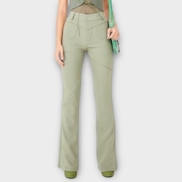 I AM GIA Valencia high waisted flare cargo zipper pants olive green size medium - Picture 2 of 10